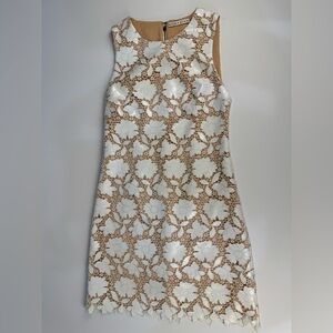 Alice + Olivia Clyde Crochet Floral Shift Lace Mini Sheath Dress US 0 NWOT $495